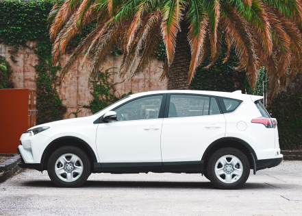 THUÊ XE TỰ LÁI GIÁ RẺ 